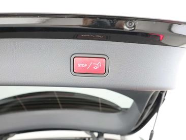 Mercedes GLC 220 D — photo 24