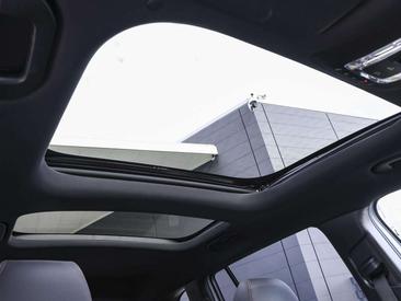 Mercedes EQB 250 — photo 12