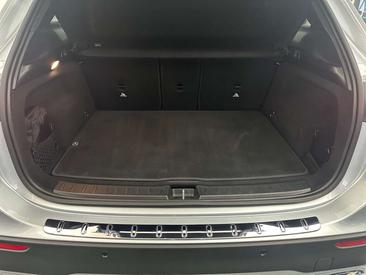 Mercedes GLA 180 — photo 12