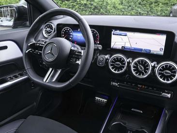 Mercedes GLA 200 — photo 6