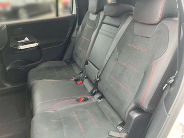 Mercedes GLB 250 — photo 12