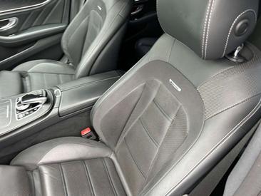 Mercedes Classe E63 AMG 63 — photo 19