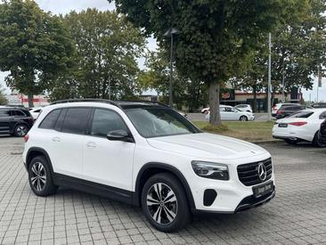 Mercedes GLB 220 Night Edition — photo 2
