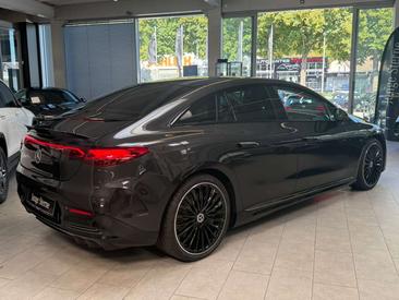 Mercedes EQE 350 Night Edition — photo 8