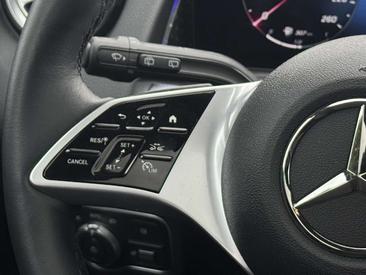 Mercedes GLB 220 Night Edition — photo 13