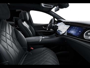 Mercedes EQS 580 Night — photo 9
