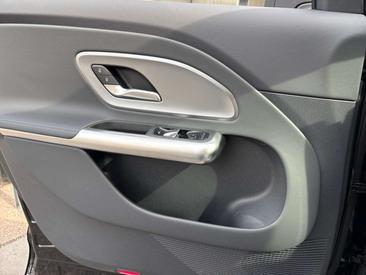 Mercedes GLB 250 Progressive — photo 14
