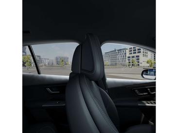 Mercedes EQE Advanced+ — photo 15