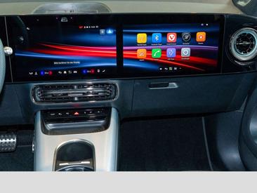 Mercedes GLB 350 — photo 13