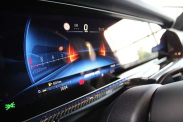 Mercedes GLS — photo 24
