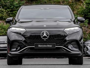 Mercedes EQS 450+ AMG Line — photo 19