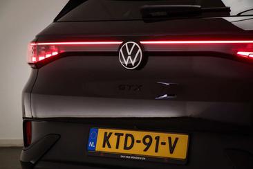 Volkswagen ID.4 GTX 4Motion — photo 28