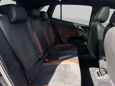 Volkswagen ID.4 Pro S — photo 10