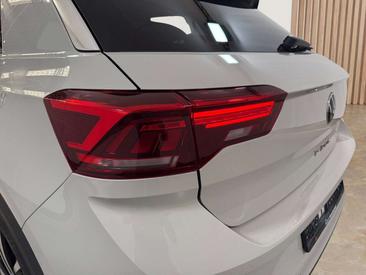 Volkswagen T-Roc R-Line — photo 7