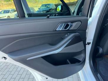 BMW X5 XDrive30d — photo 8
