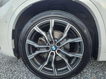 BMW X1 SDrive18i — photo 10