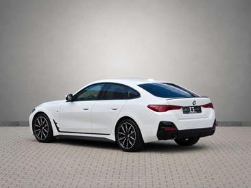 BMW Série 4 Berline 420d — photo 3
