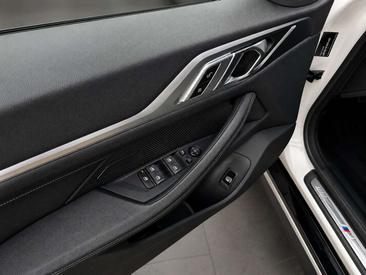 BMW Série 4 Berline 420d — photo 29