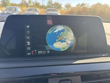 BMW Série 2 Berline 220d — photo 10