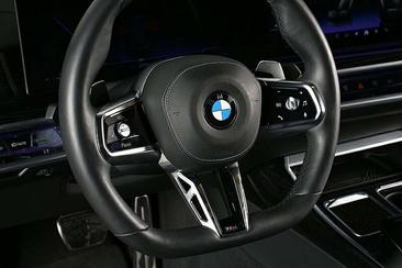 BMW Série 7 Berline 740d — photo 13