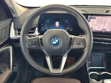 BMW IX1 XDrive30 — photo 4