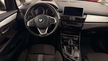 BMW Série 2 Berline 218d — photo 18
