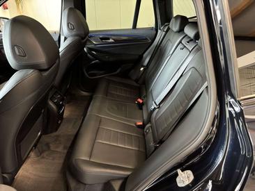 BMW X3 M40d — photo 21