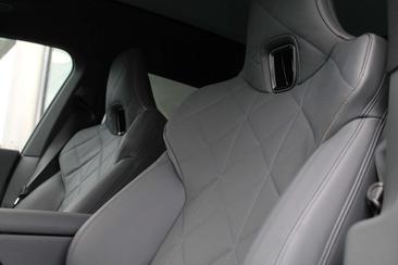 BMW IX XDrive60 — photo 4