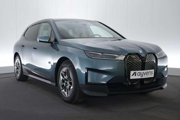BMW IX XDrive40 — photo 3