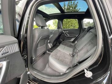BMW IX1 XDrive30 — photo 13