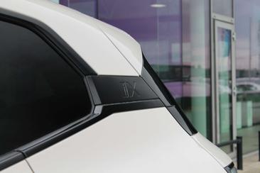 BMW IX XDrive60 — photo 15
