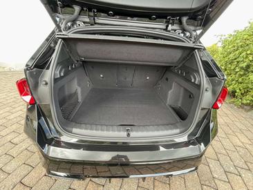 BMW IX1 XDrive30 — photo 17