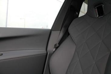 BMW IX XDrive60 — photo 21