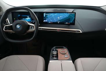 BMW IX XDrive40 — photo 13