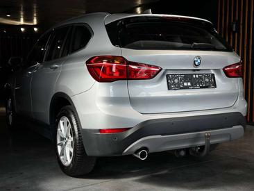 BMW X1 SDrive18i — photo 9