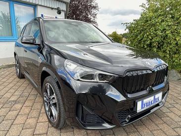 BMW IX1 XDrive30 — photo 22