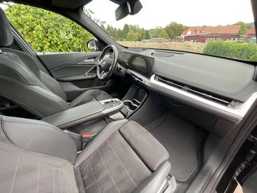 BMW IX1 XDrive30 — photo 23