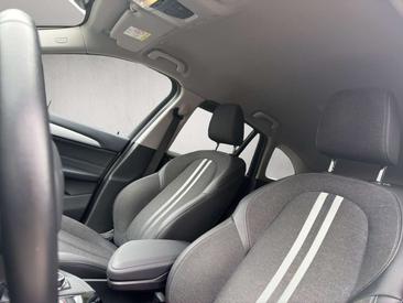 BMW X1 XDrive25e — photo 18