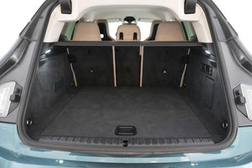 BMW IX XDrive40 — photo 21