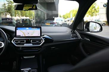 BMW iX3 — photo 32