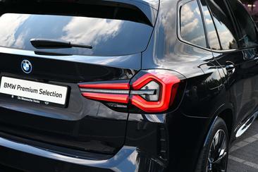 BMW iX3 — photo 34