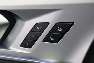 BMW XM Label — photo 11