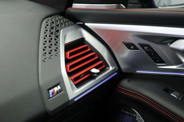 BMW XM Label — photo 28