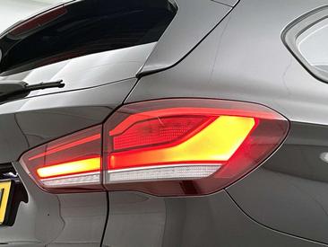 BMW X1 XDrive25e — photo 28