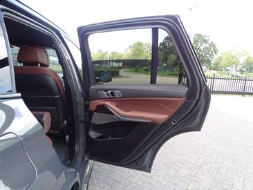 BMW X5 XDrive50e PHEV — photo 14