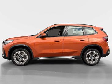BMW X1 SDrive20i — photo 3