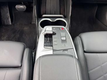 BMW X1 SDrive20i — photo 9