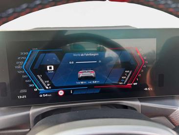 BMW M4 Competition XDrive — photo 10