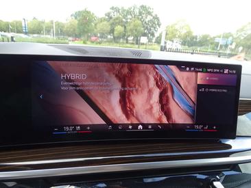 BMW X5 XDrive50e PHEV — photo 48