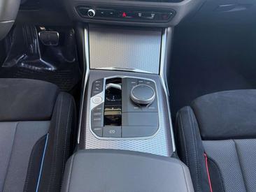 BMW Série 3 Berline 330e — photo 8